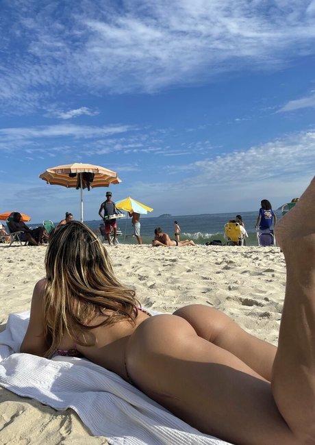 Nacktes geleaktes OnlyFans-Foto von Ambrosioangel