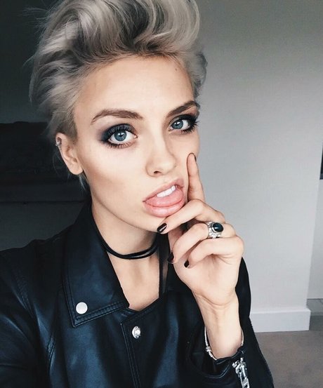 Wallis Day
