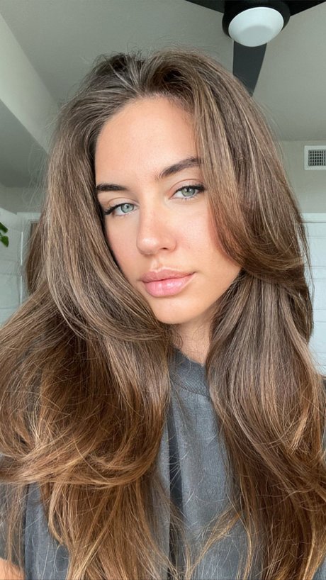 Brit Manuela