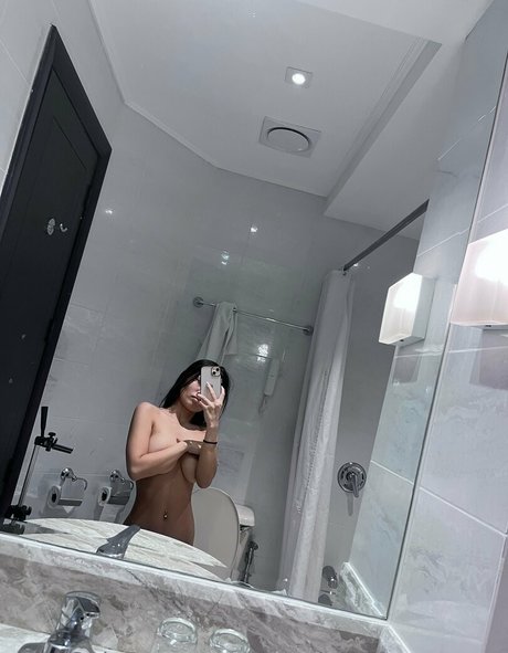 Itsmearra_freeaccount