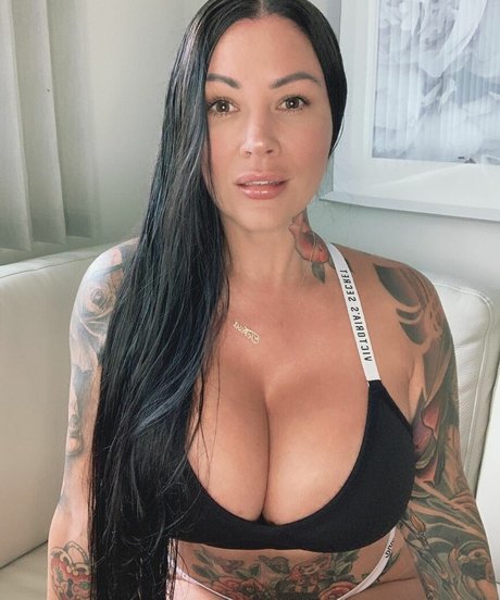 Teresa Bond