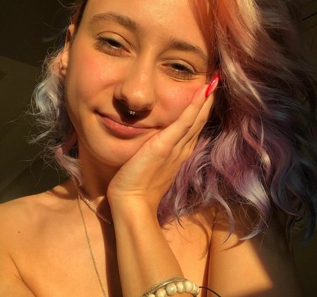 Nacktes geleaktes OnlyFans-Foto von Leliloo
