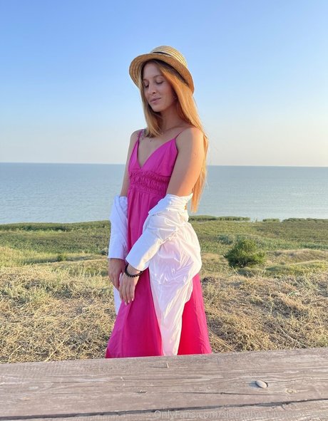 Sleepybeautyasmr_free