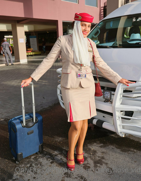 Jessica_in_pantyhose_vid