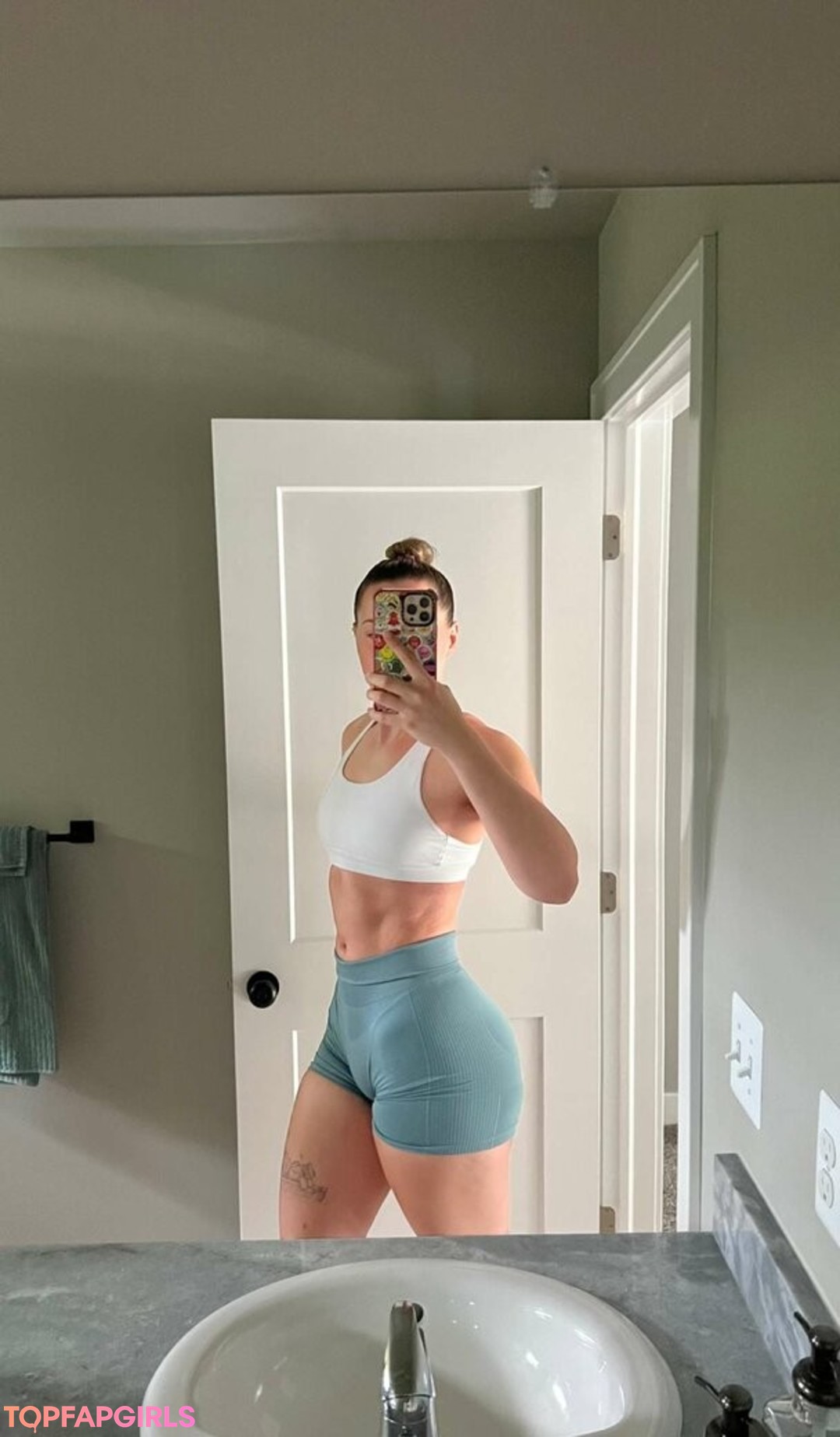 Nacktes geleaktes OnlyFans-Foto von Pineapplebrat #1198