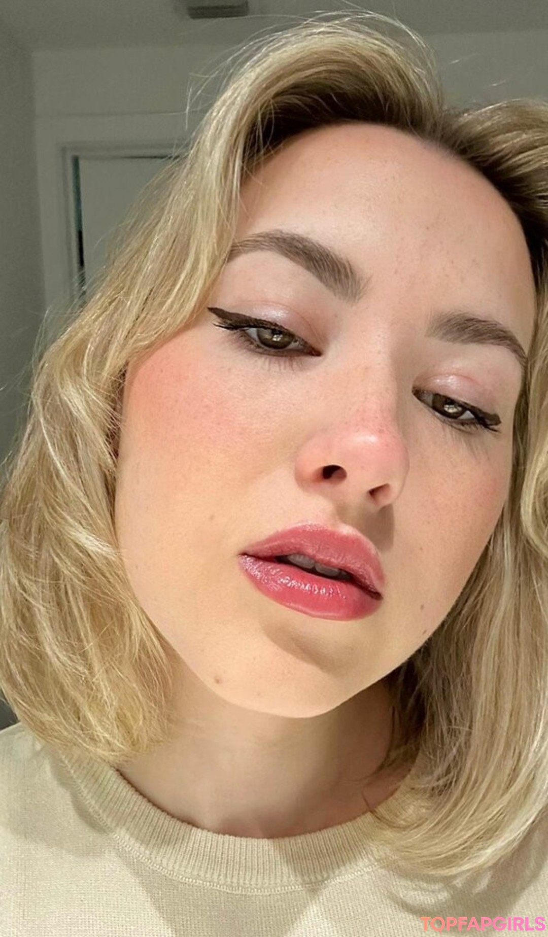 Nacktes geleaktes OnlyFans-Foto von Pineapplebrat #1325