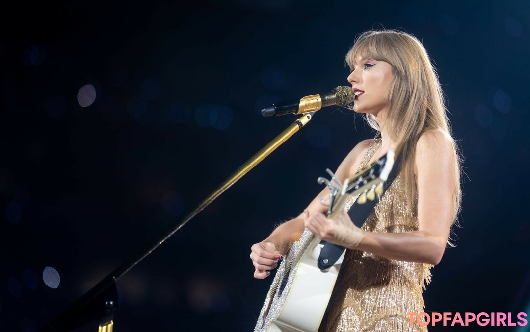 Nacktes geleaktes OnlyFans-Foto von Taylor Swift #1416