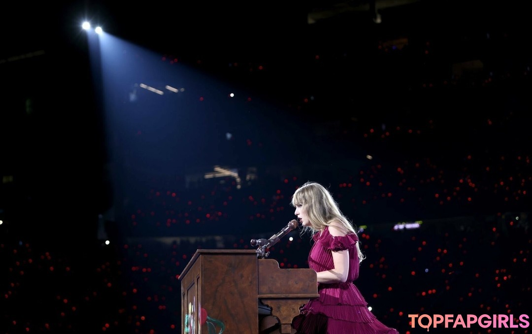 Nacktes geleaktes OnlyFans-Foto von Taylor Swift #1773