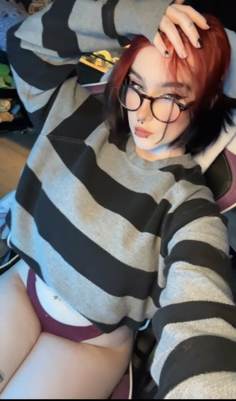 Nacktes geleaktes OnlyFans-Foto von Sylvieexo
