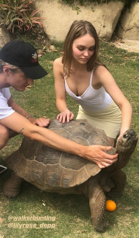 Lilyrose Depp