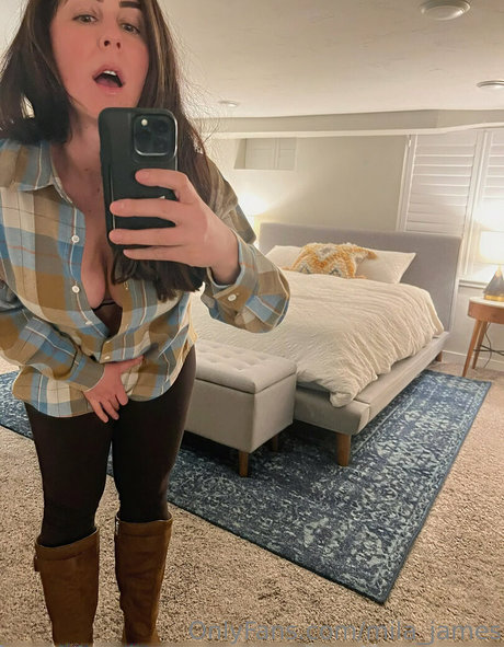 Mila_james