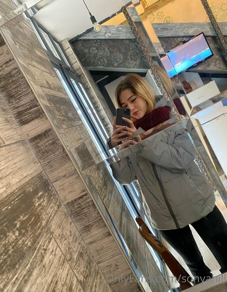 Nacktes geleaktes OnlyFans-Foto von Sonyahill