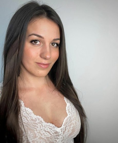 Nacktes geleaktes OnlyFans-Foto von Tolna Megye