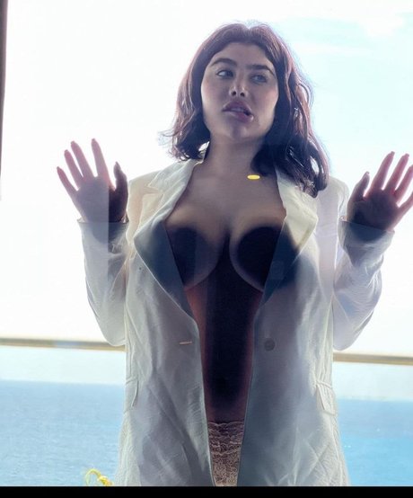Nacktes geleaktes OnlyFans-Foto von Angie Khoury
