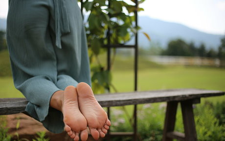 Eurasian_feet