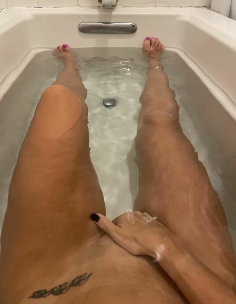 Nacktes geleaktes OnlyFans-Foto von Fitwife1983