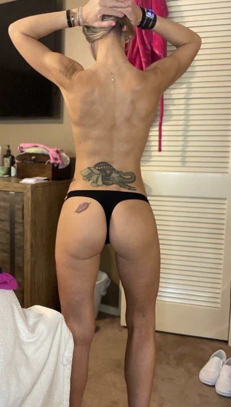 Nacktes geleaktes OnlyFans-Foto von Fitwife1983