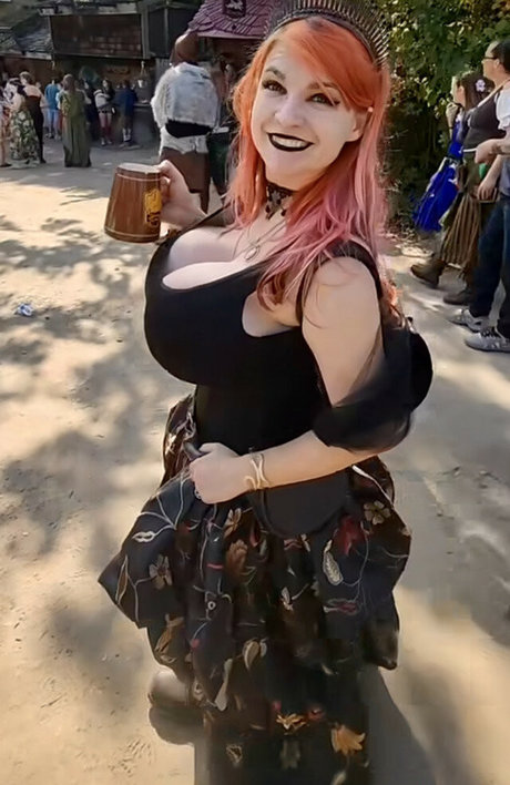Nacktes geleaktes OnlyFans-Foto von Heidi Corinne