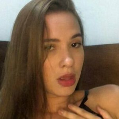 Nacktes geleaktes OnlyFans-Foto von Luisa Henano