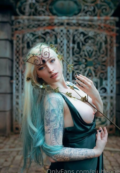 Nacktes geleaktes OnlyFans-Foto von Giulia Henne