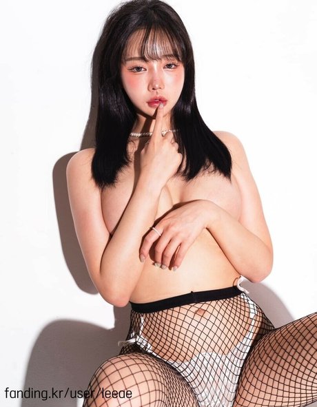 Nacktes geleaktes OnlyFans-Foto von Leeae