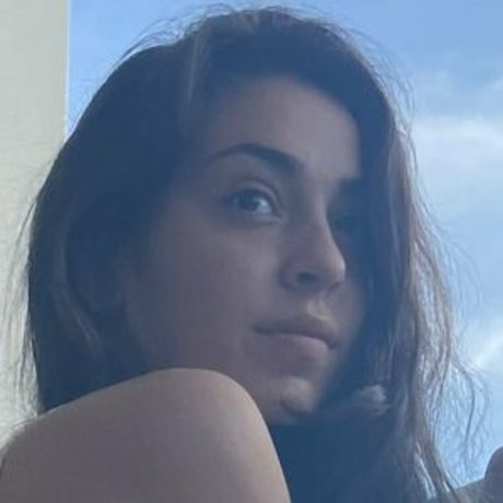 Nacktes geleaktes OnlyFans-Foto von Mirandahmariefree