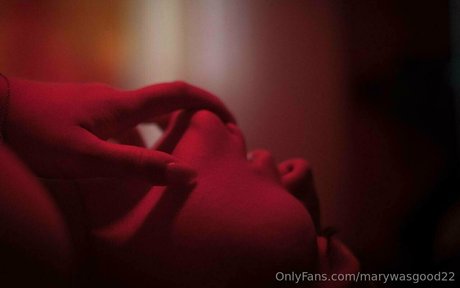 Nacktes geleaktes OnlyFans-Foto von Maryrosevip