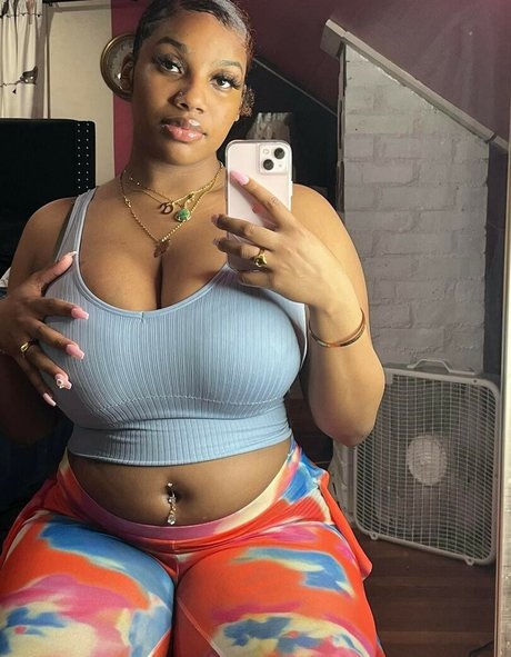 Nacktes geleaktes OnlyFans-Foto von Chenilletv
