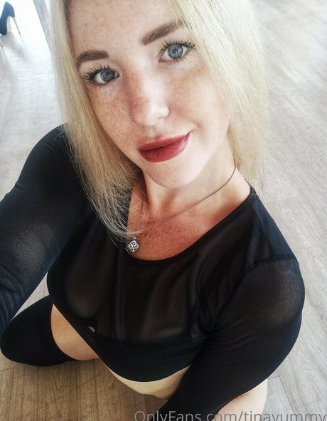 Nacktes geleaktes OnlyFans-Foto von Tinayummy
