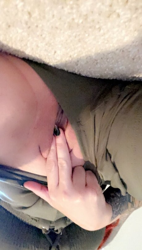 Nacktes geleaktes OnlyFans-Foto von Egirl Slut
