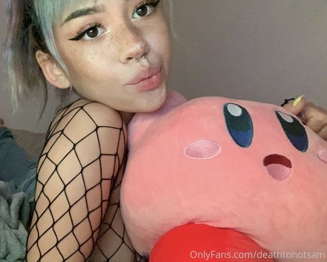 Nacktes geleaktes OnlyFans-Foto von Thisbicthdied