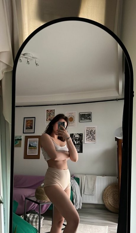 Nacktes geleaktes OnlyFans-Foto von Buse Yilmaz