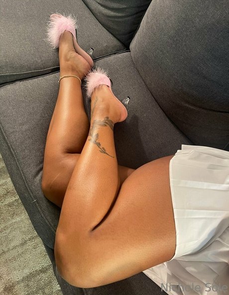 Nacktes geleaktes OnlyFans-Foto von Nichole Sole