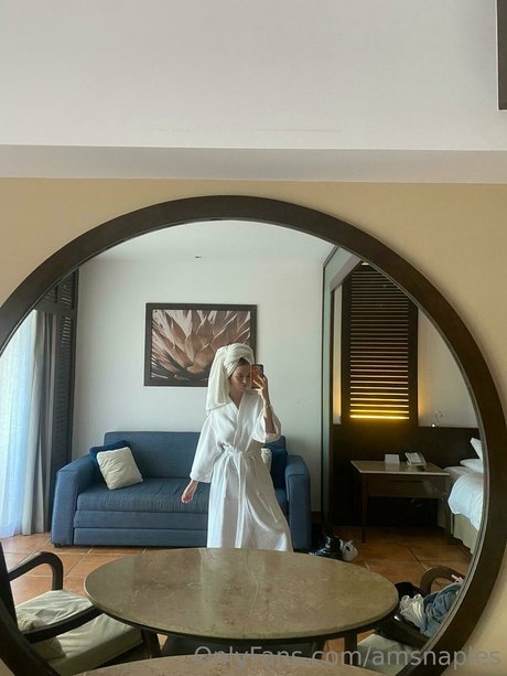 Nacktes geleaktes OnlyFans-Foto von Ashley Suarez