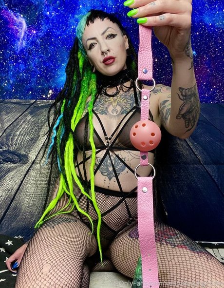 Nacktes geleaktes OnlyFans-Foto von Elfspitfree