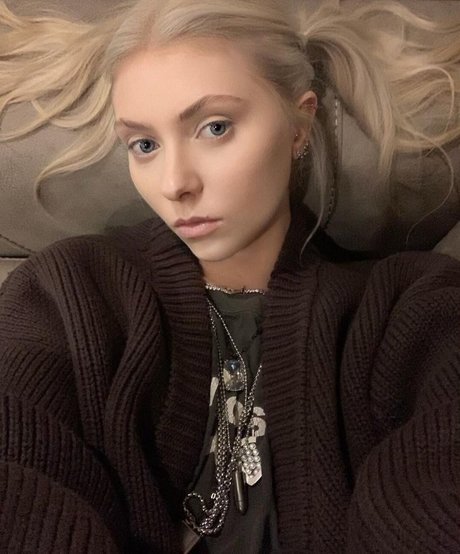 Nacktes geleaktes OnlyFans-Foto von Taylor Momsen