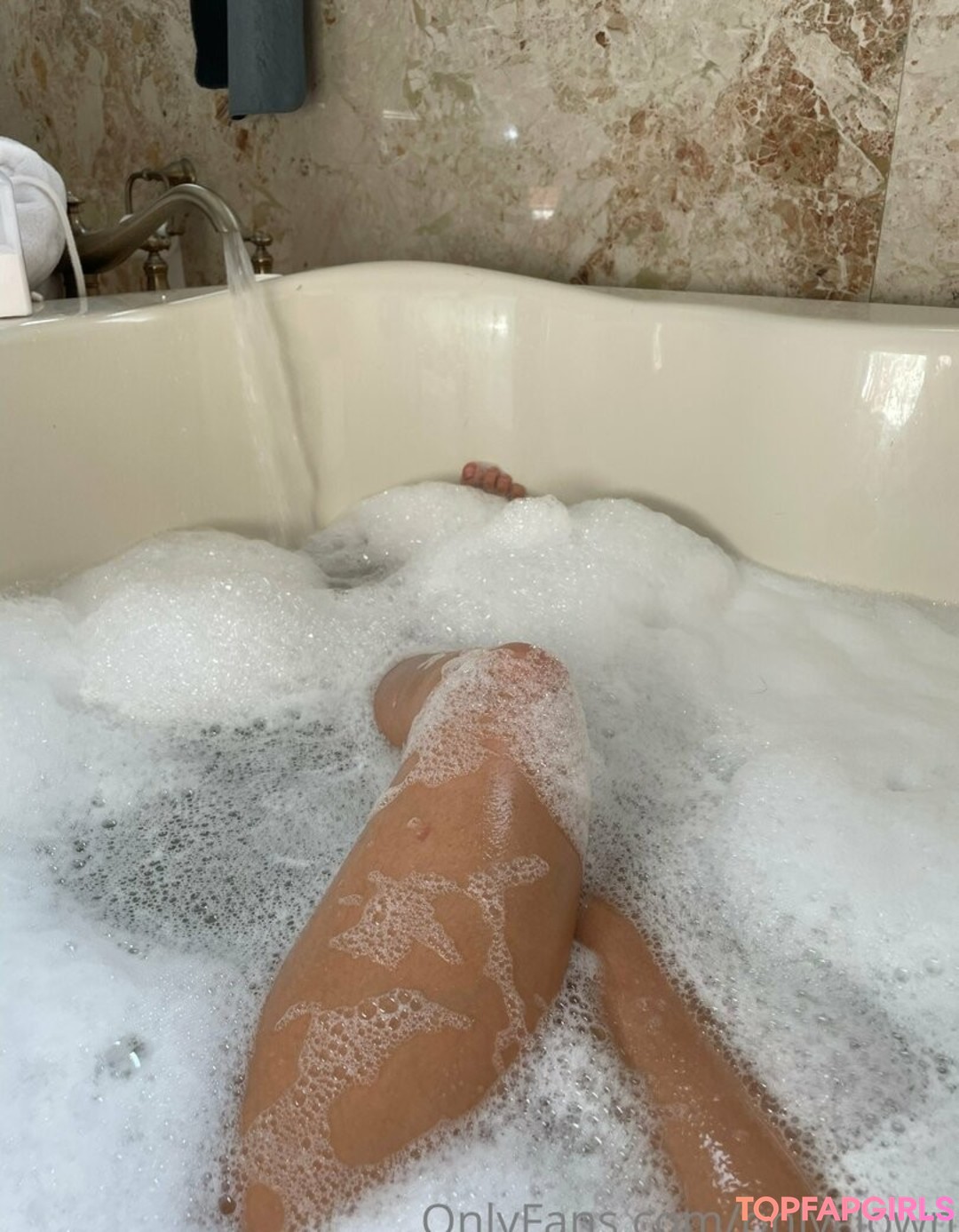 Nacktes geleaktes OnlyFans-Foto von Onlyclown #11 Nacktes geleaktes OnlyFans-Foto von Onlyclown #11