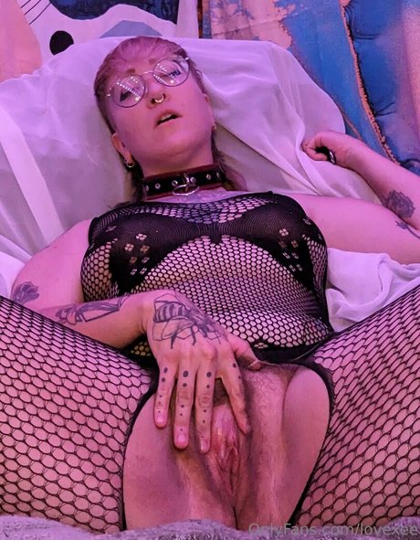 Nacktes geleaktes OnlyFans-Foto von Lovexee