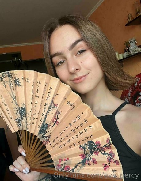 Nacktes geleaktes OnlyFans-Foto von Evapercy