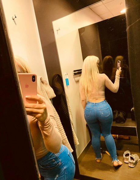 Nacktes geleaktes OnlyFans-Foto von Blondieoficial