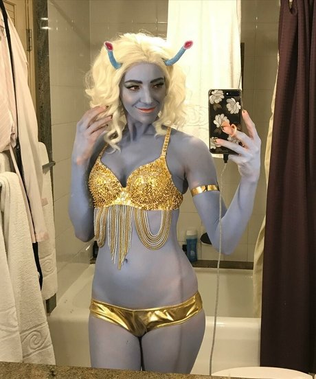 Nacktes geleaktes OnlyFans-Foto von Desert Rose Cosplay