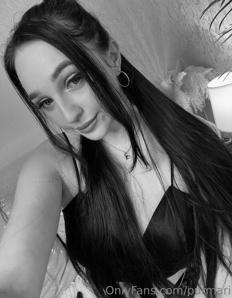 Nacktes geleaktes OnlyFans-Foto von Purmari