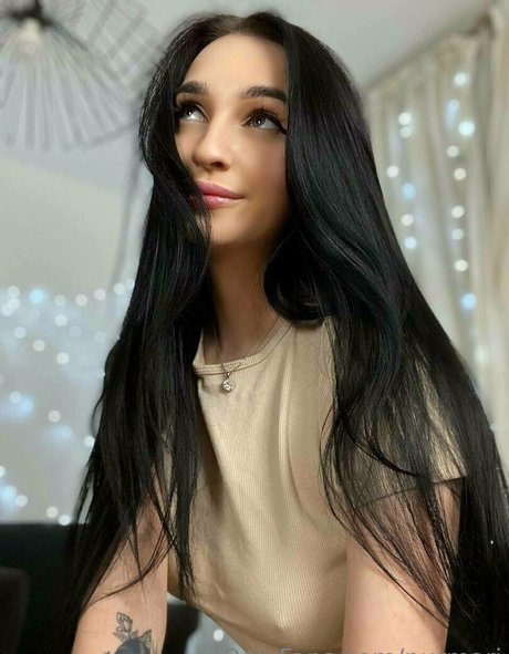Nacktes geleaktes OnlyFans-Foto von Purmari