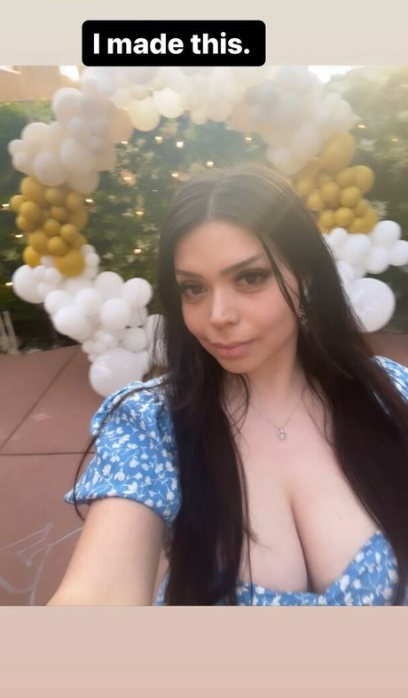 Nacktes geleaktes OnlyFans-Foto von Adept