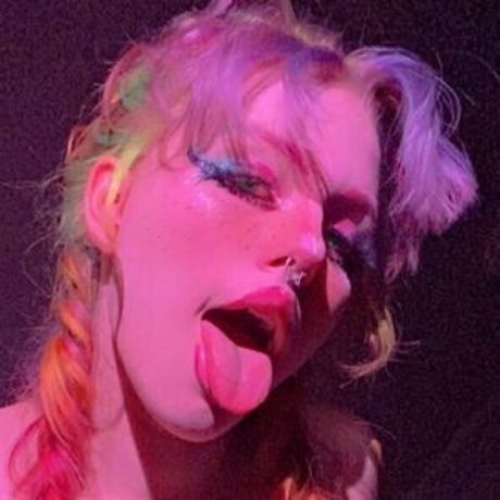 Nacktes geleaktes OnlyFans-Foto von Bunnyrainbow69