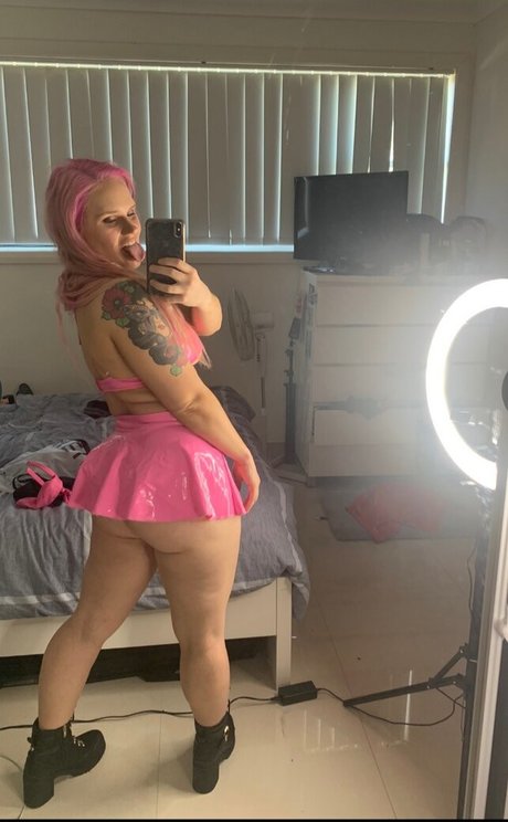 Nacktes geleaktes OnlyFans-Foto von Shazza Mckenzie