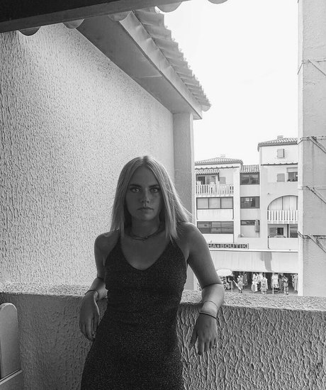 Nacktes geleaktes OnlyFans-Foto von Axelle Maga