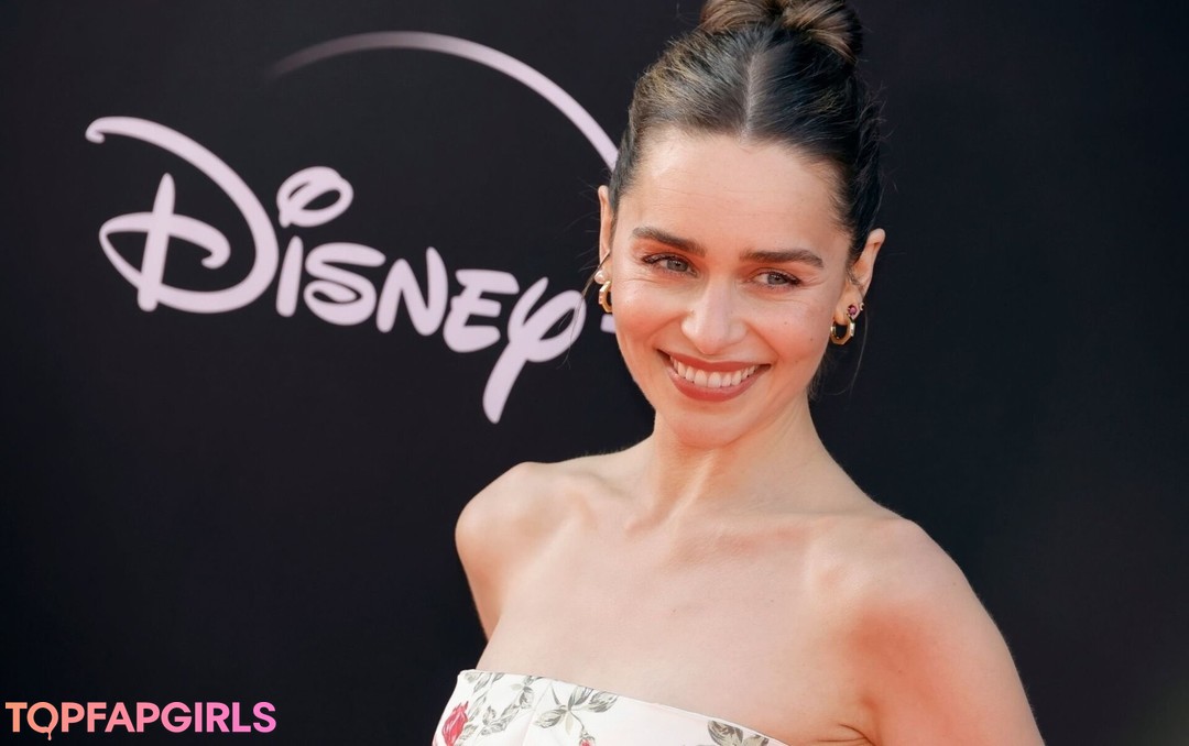 Nacktes geleaktes OnlyFans-Foto von Emilia Clarke #1050