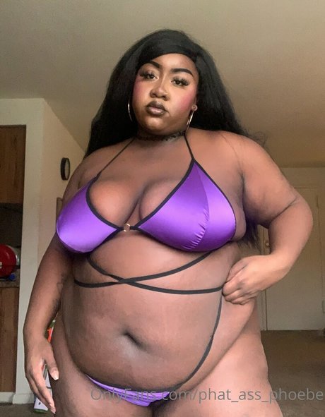 Phat_ass_phoebe