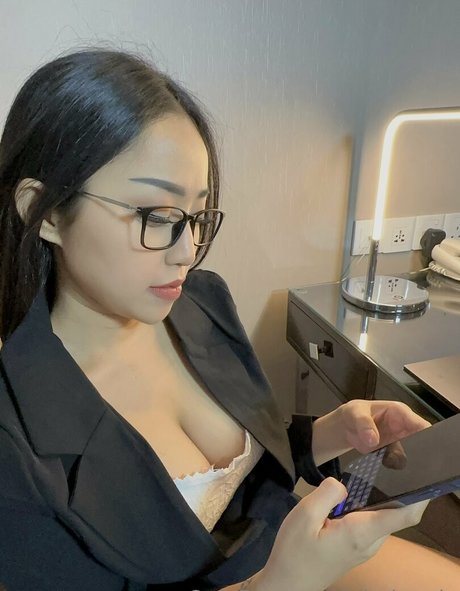 Nacktes geleaktes OnlyFans-Foto von Abgjennie
